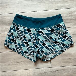 Brooks Women's Brooks Chaser 5" Short 221255 size medium